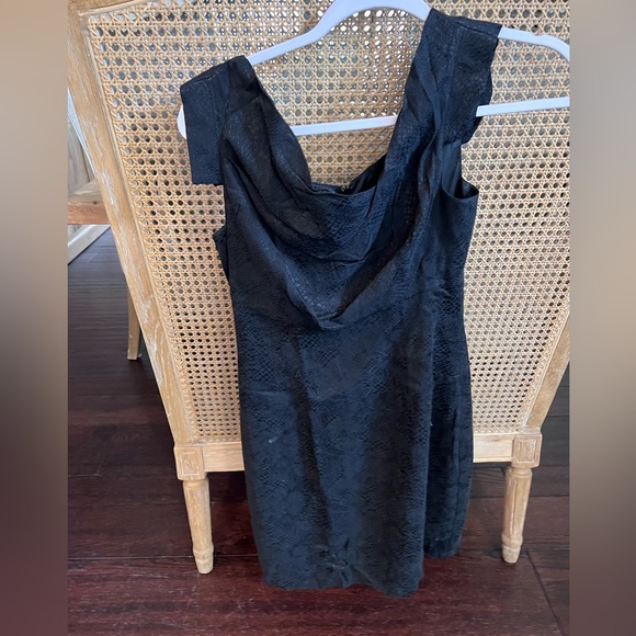 Black halo dress - Picture 2 of 4